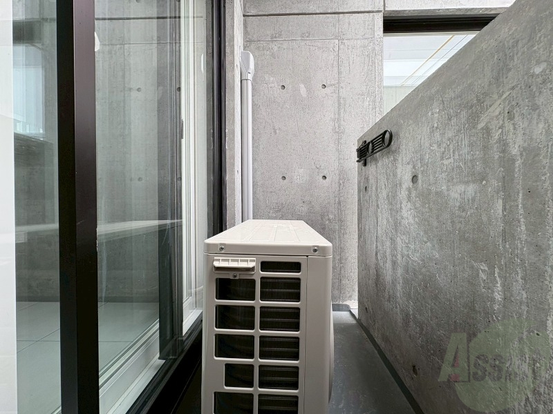 バルコニー　バルコニーです。洗濯物を干したり一息ついたりできますね！