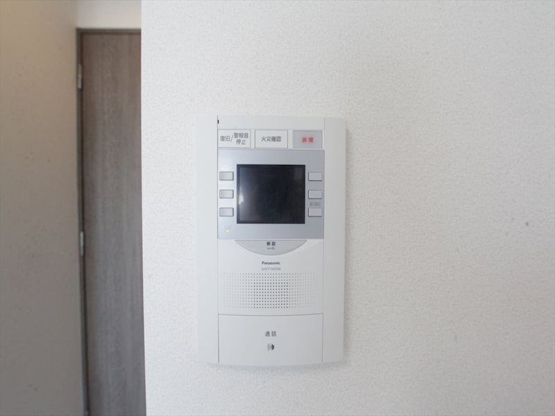 セキュリティ　TVモニター付インターホン完備