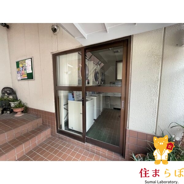 ロビー　「物件じゃなく、“あなたの暮らしの一部”に出会いましょう。」