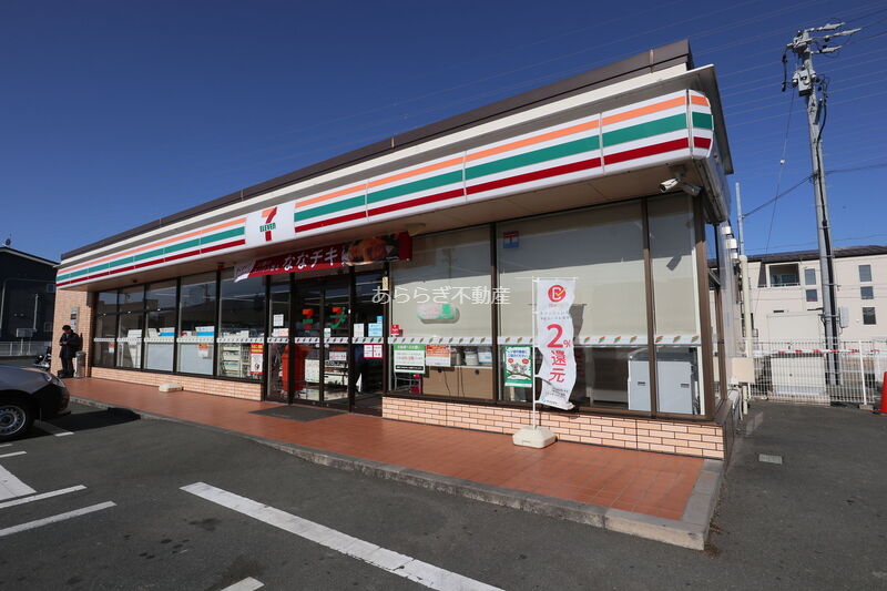 コンビニ　セブンイレブン浜松北島店（コンビニ）まで104m