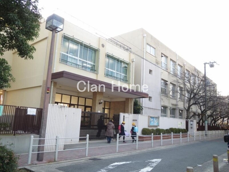 小学校　大阪市立東中浜小学校（小学校）まで134m