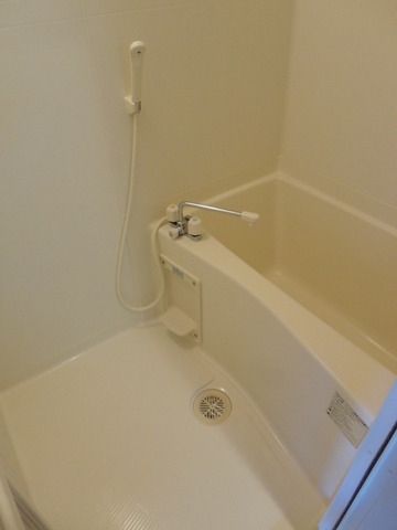 バス・シャワールーム　給湯ゆったりバスルーム