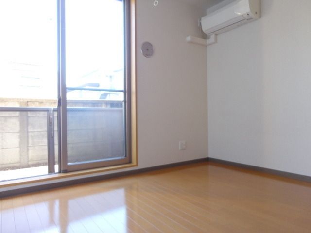 居室・リビング　初めての一人暮らしに丁度いいお部屋