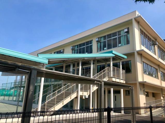 中学校　前橋市立東中学校（中学校）まで1009m