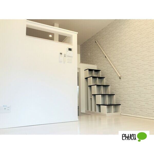 居室・リビング　他号室の写真です。