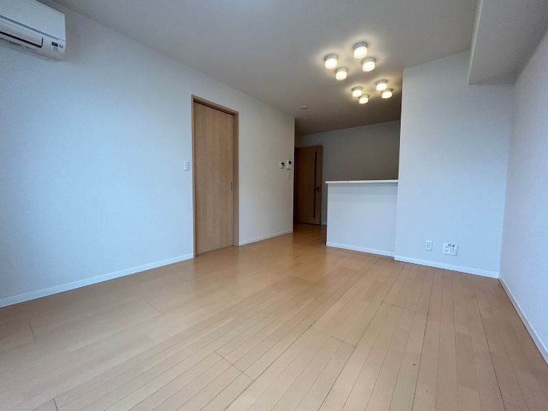 居室・リビング　図面と現状に相違がある場合には現状を優先