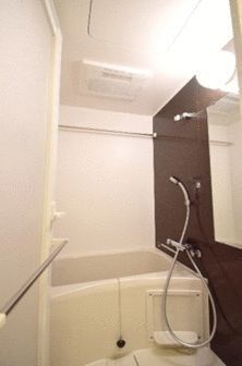 バス・シャワールーム　他号室写真使用