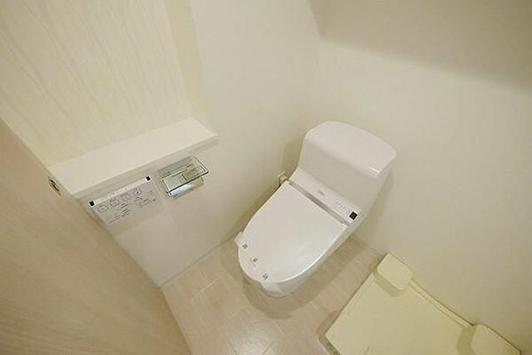 トイレ　他号室写真使用