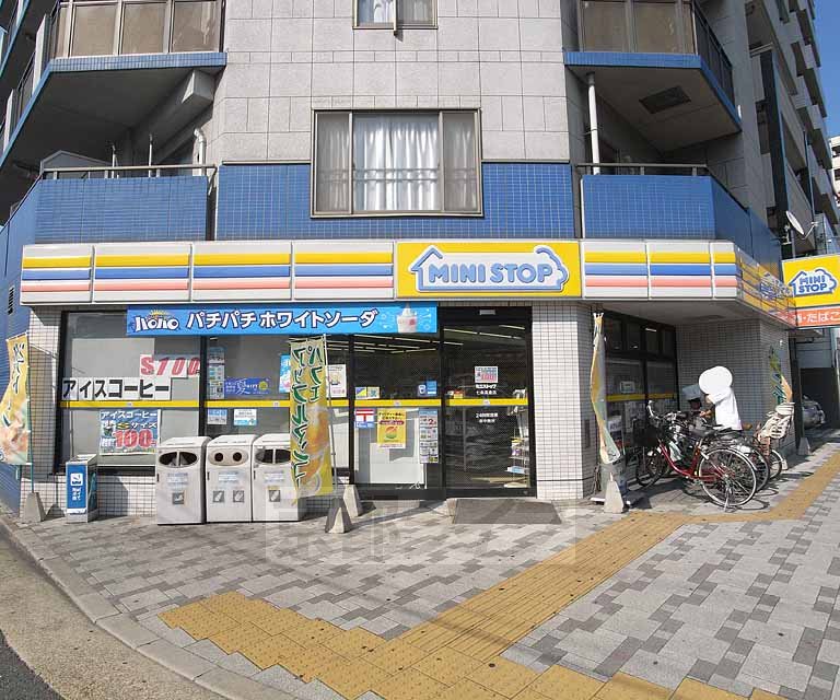 コンビニ　ミニストップ　七条高倉店（コンビニ）まで161m
