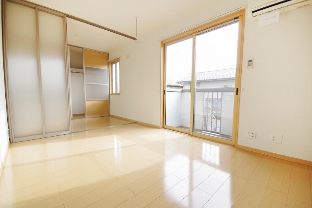 居室・リビング　リビング～洋室