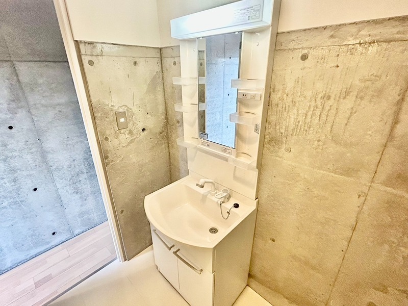 洗面設備　洗面化粧台