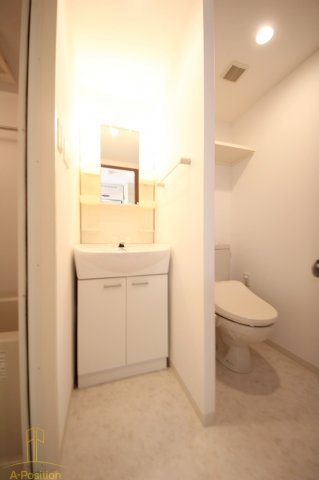 洗面設備　グランカーサ梅田北