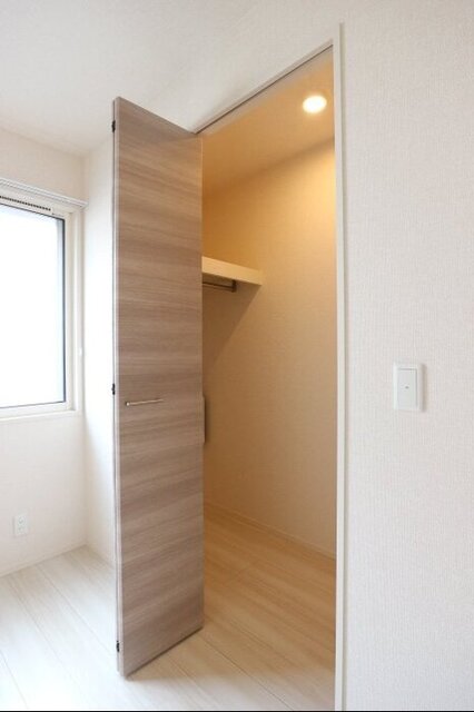 収納　ウォークインクローゼット