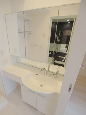 洗面設備　※同じ間取りの別部屋のお写真です※