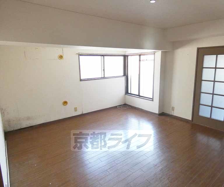 居室・リビング　広々としたリビングです。