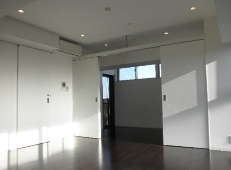 居室・リビング　☆明るい居室☆