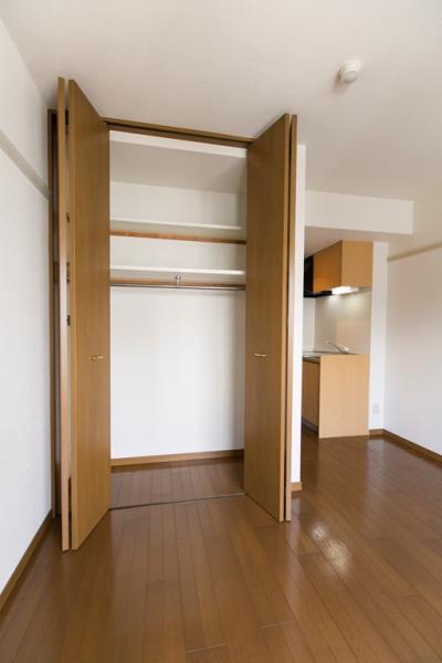 居室・リビング　居間です