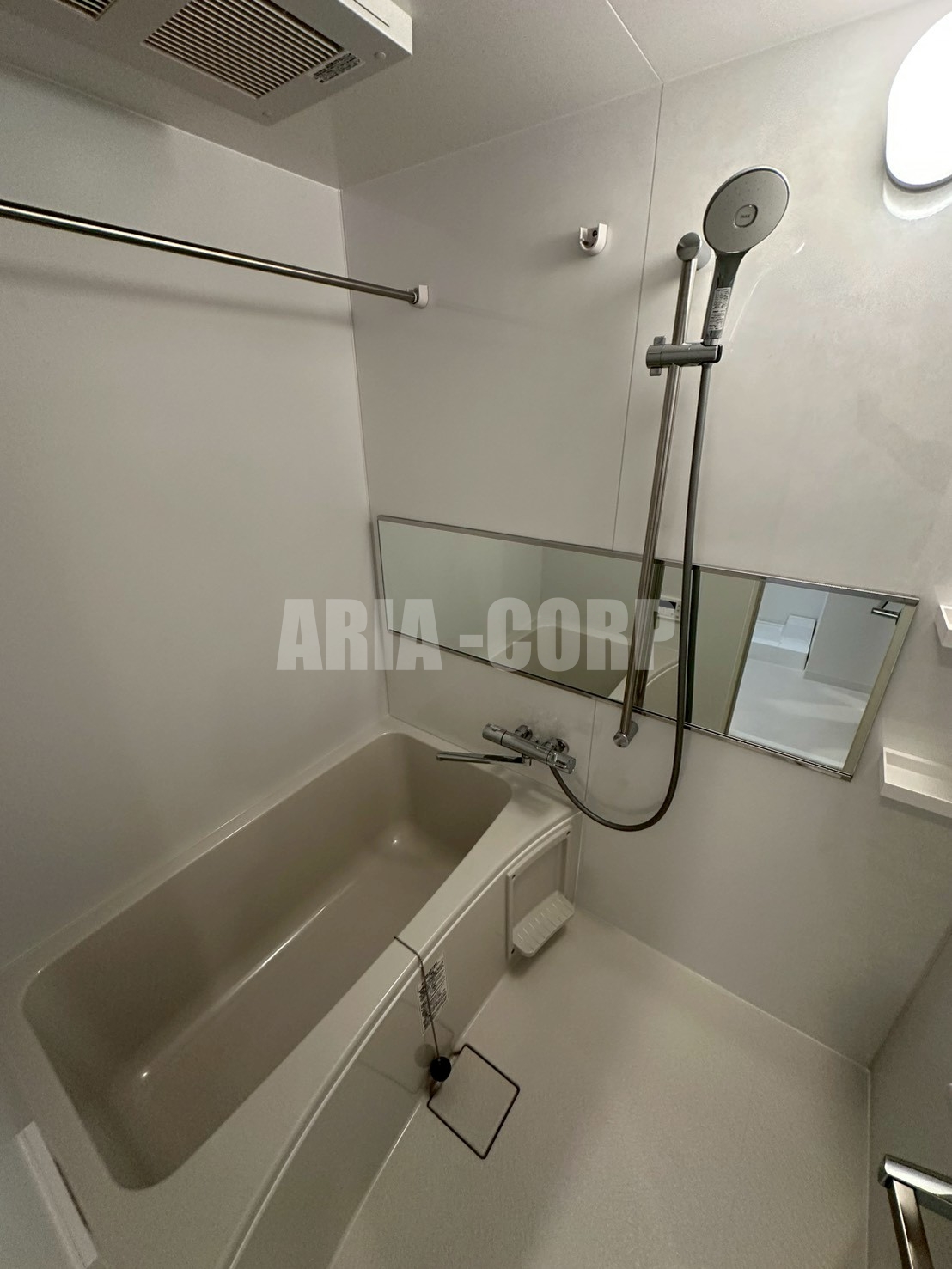 バス・シャワールーム　追い焚き・浴室乾燥機付のバスルーム♪