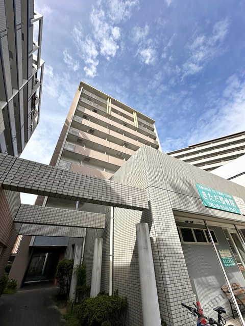 建物外観　鉄筋コンクリート造・ガッチリとした建物です♪