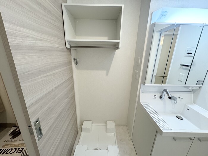 バルコニー　洗濯機置場