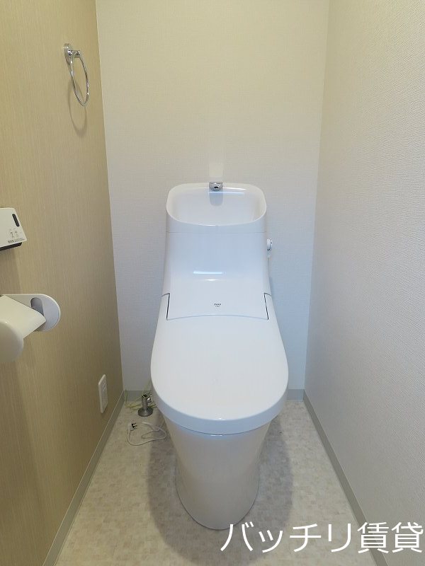 トイレ　同シリーズ別物件の写真の為、現況を優先いたします。