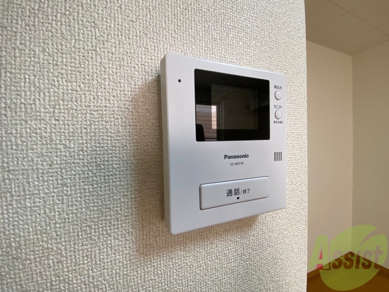 セキュリティ　インターホンで来客確認ができます。安心ですね。