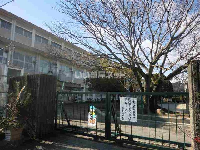小学校　岩野田北小学校（小学校）まで439m