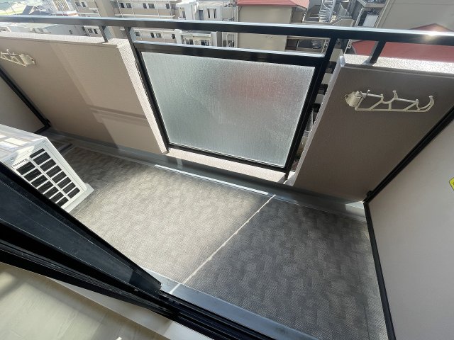 バルコニー　陽当たり良好なバルコニーです