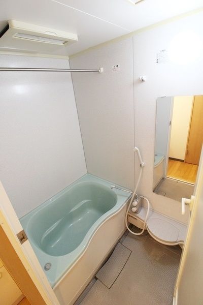 バス・シャワールーム　バス