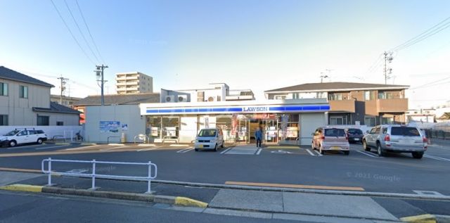 コンビニ　ローソン 中川野田一丁目店（コンビニ）まで412m