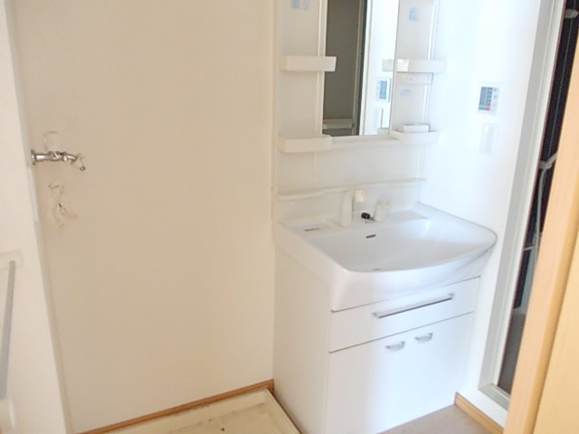 洗面設備　洗面所です
