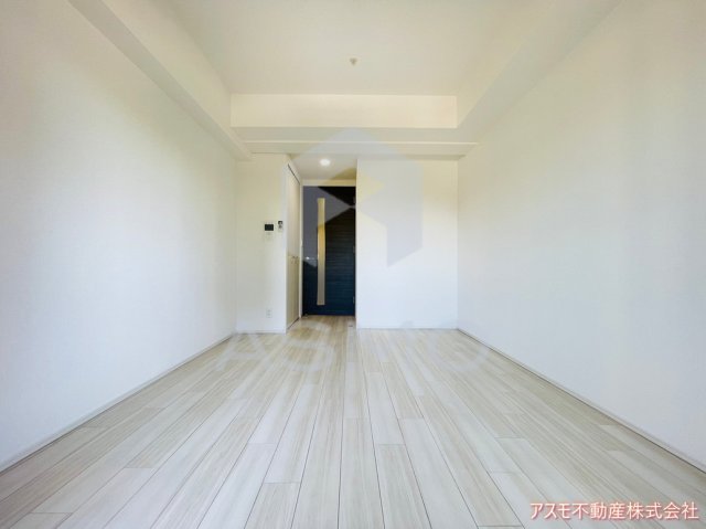 居室・リビング　同マンション別部屋参考写真