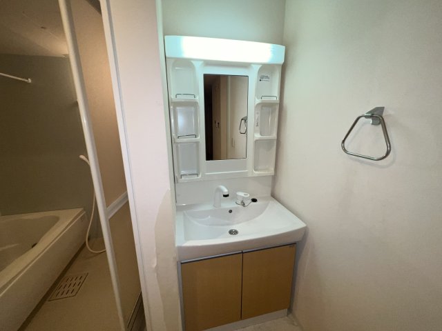 洗面設備　洗髪洗面化粧台付き♪