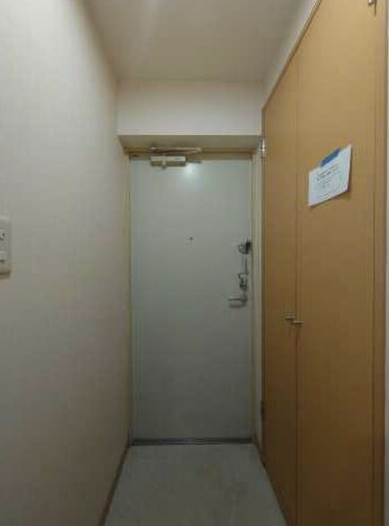 玄関　収納もある玄関です