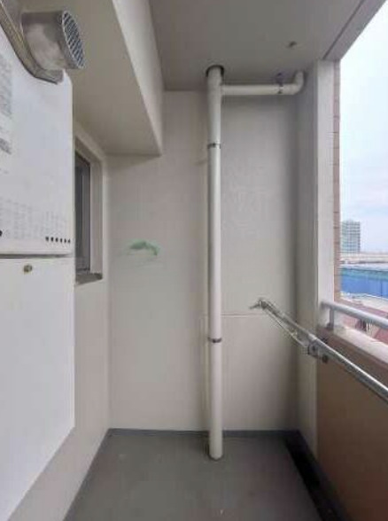 バルコニー　開放的で明るい空間を演出してくれるバルコニーです