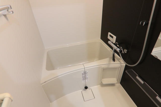 バス・シャワールーム　※別部屋の参考写真です。