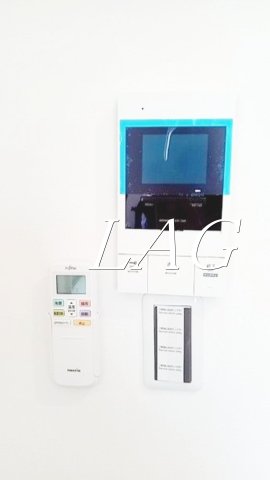 セキュリティ　モニター付きインターホンです。