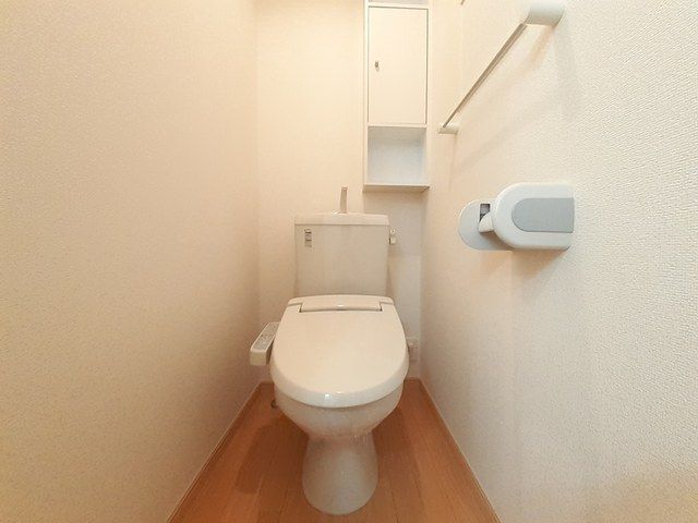トイレ　シンプルで使いやすいトイレです