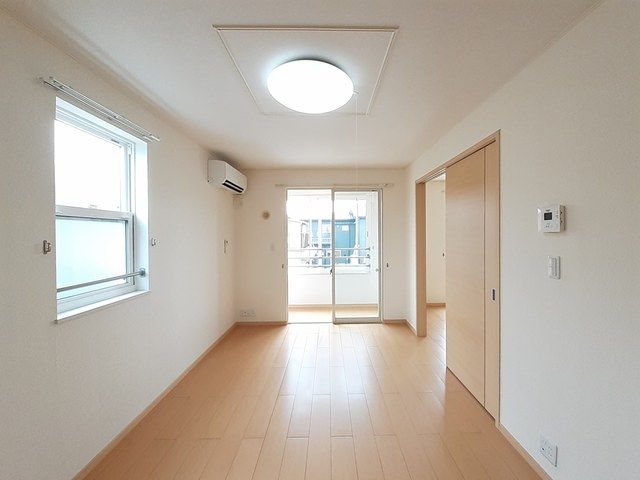 居室・リビング　使いやすい居間です