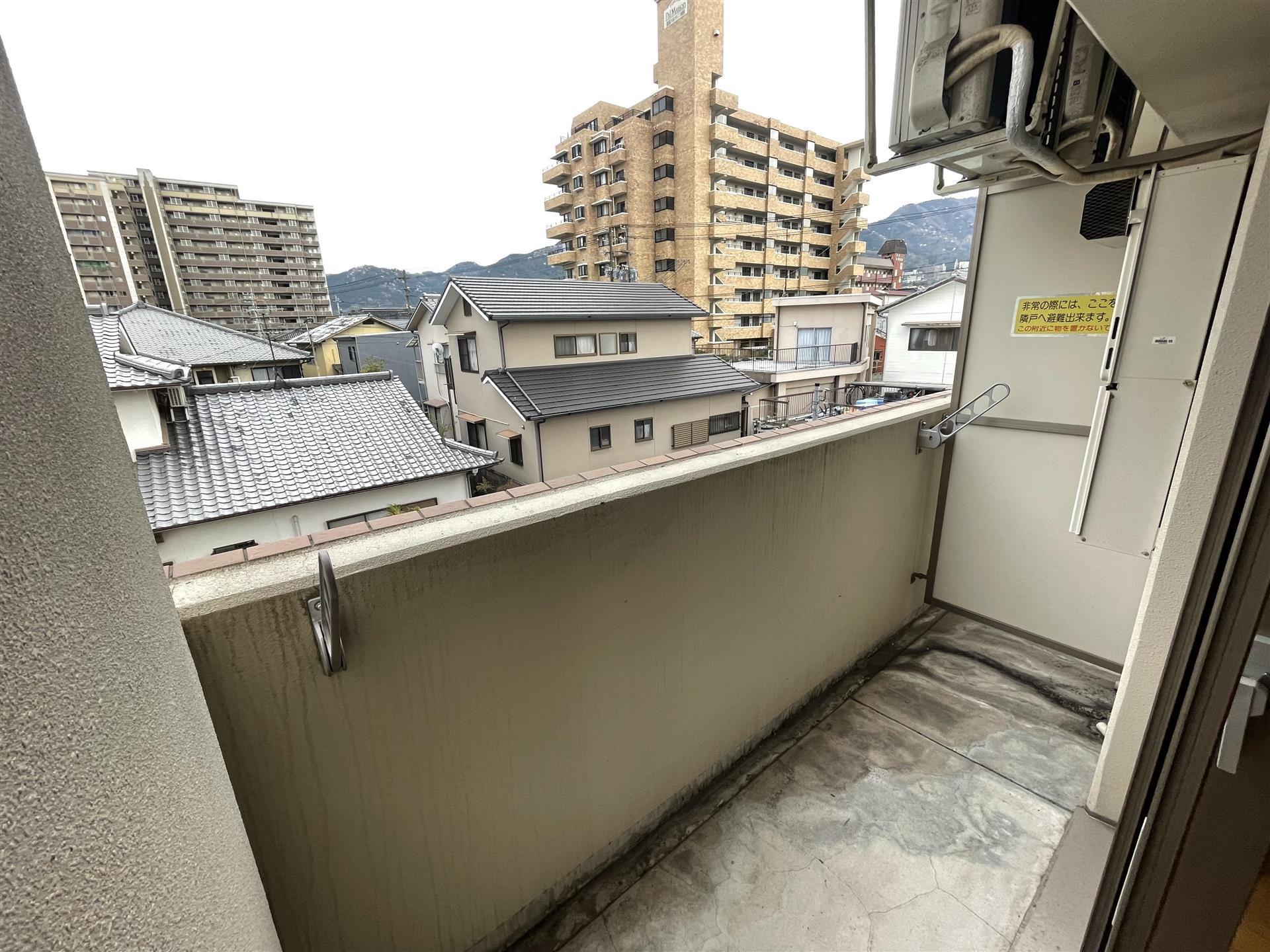 バルコニー　バルコニー