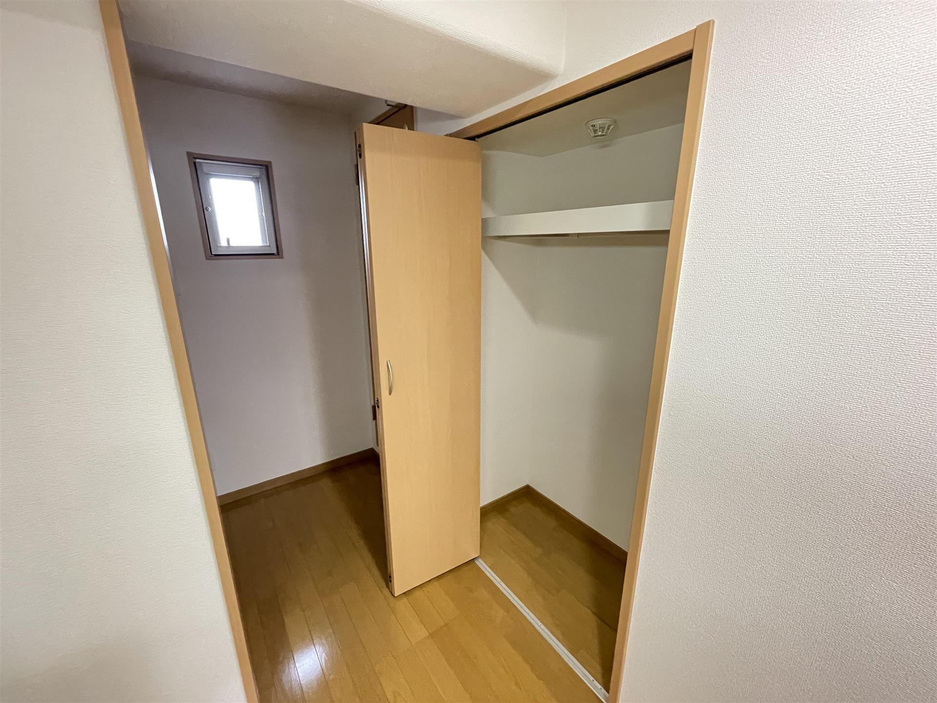 収納　クローゼット