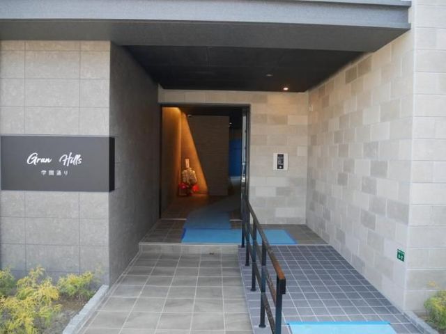 エントランス　【エントランス（外）】エントランス