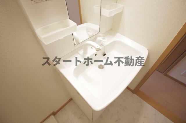 洗面設備　忙しい朝には欠かせない洗面所です