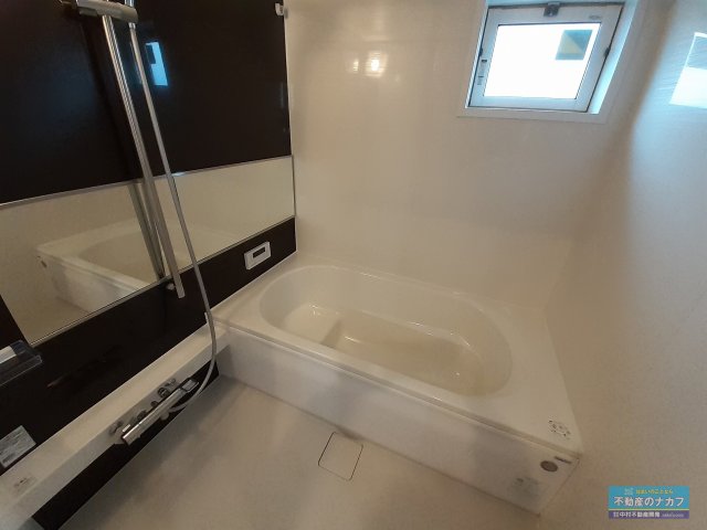 バス・シャワールーム　※同タイプの部屋写真です