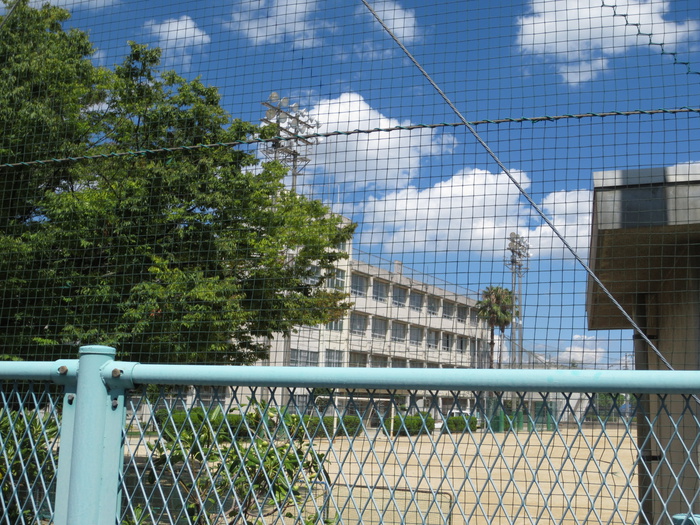 中学校　津久野中学校（中学校）まで130m