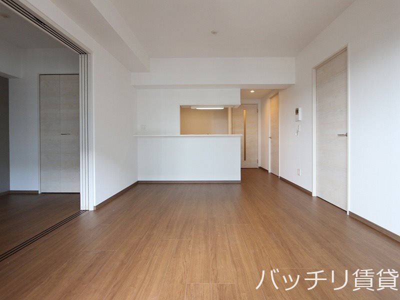 居室・リビング　別号室の画像。現況を優先します。