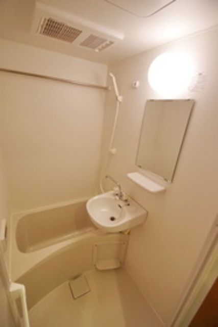 バス・シャワールーム　★お部屋探しはタウンハウジング稲田堤店まで★