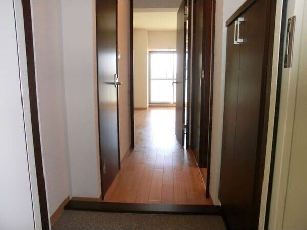 玄関　参考写真