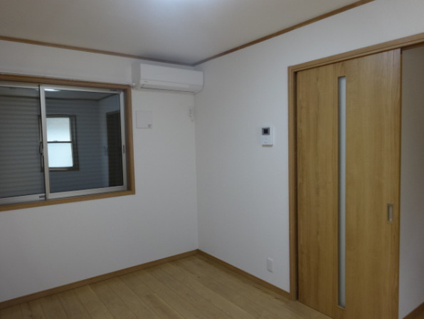 その他設備　エアコン完備の洋室♪