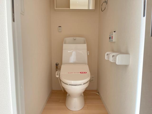 トイレ　シャワー付トイレ